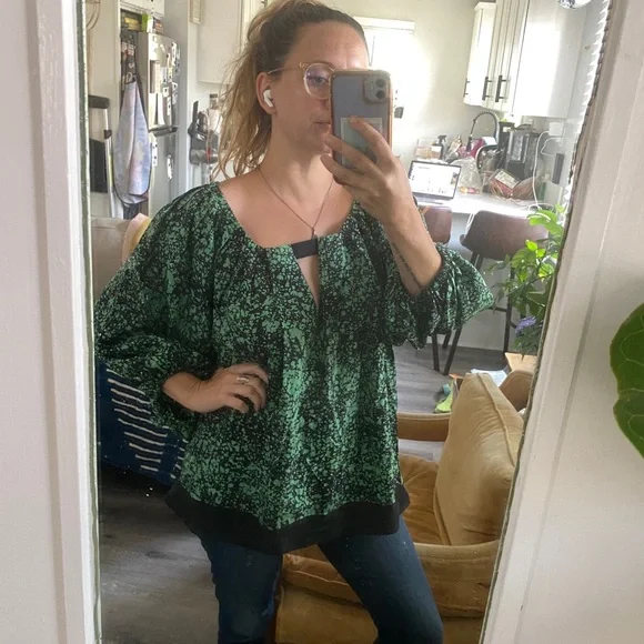 Diane von Fürstenberg Silk Blouse Puff Sleeve Green Splatter Print size Small - Picture 6 of 13